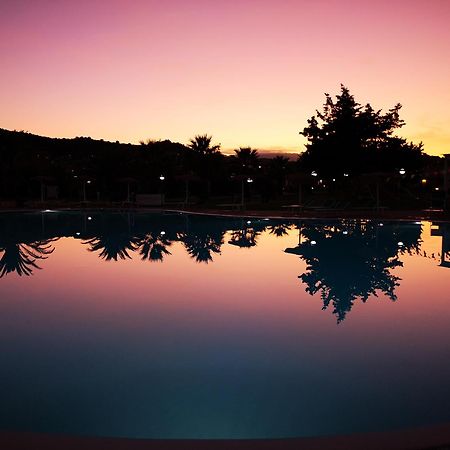 Rey Beach Club Монте-Най Екстер'єр фото