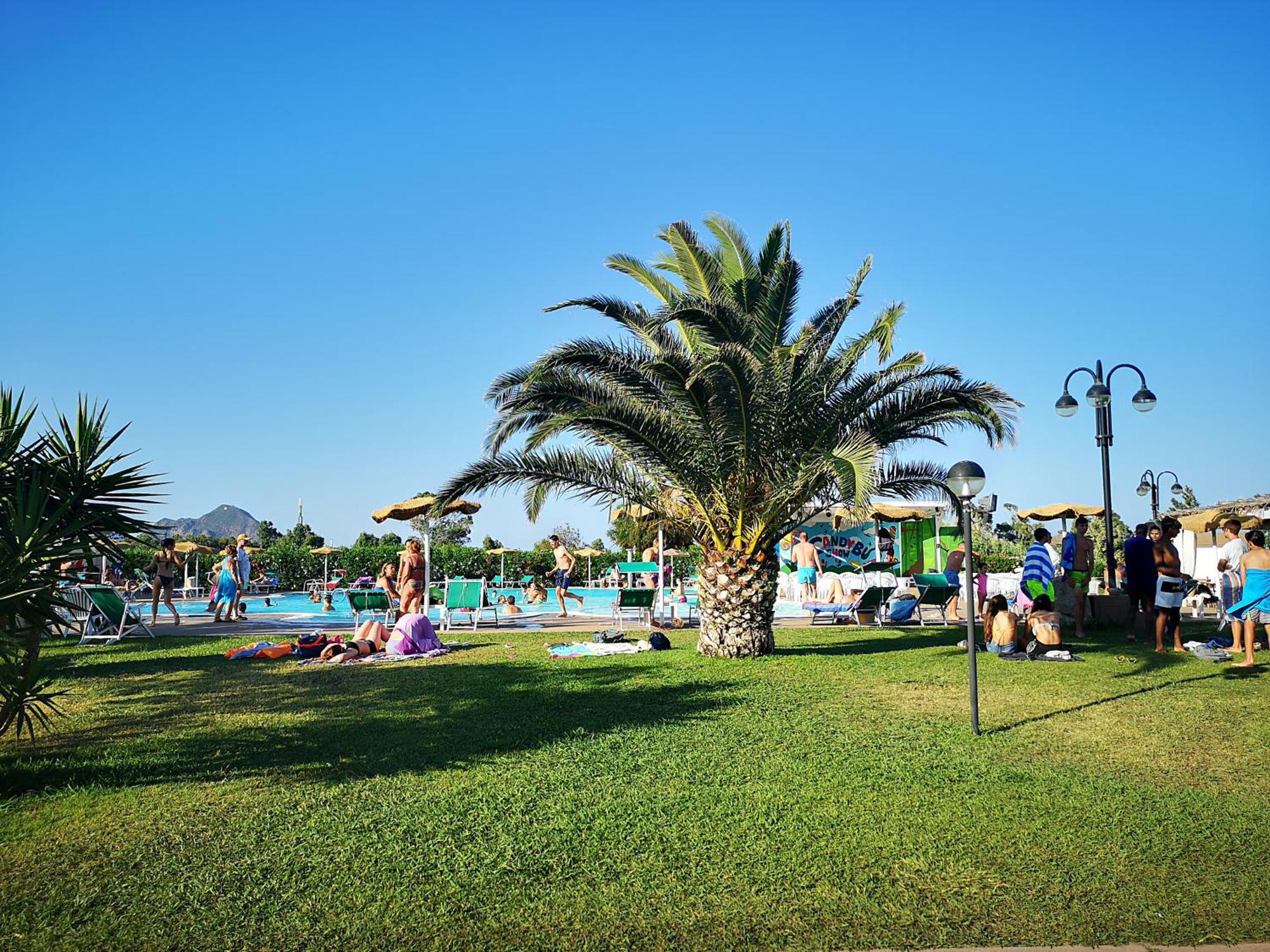 Rey Beach Club Монте-Най Екстер'єр фото