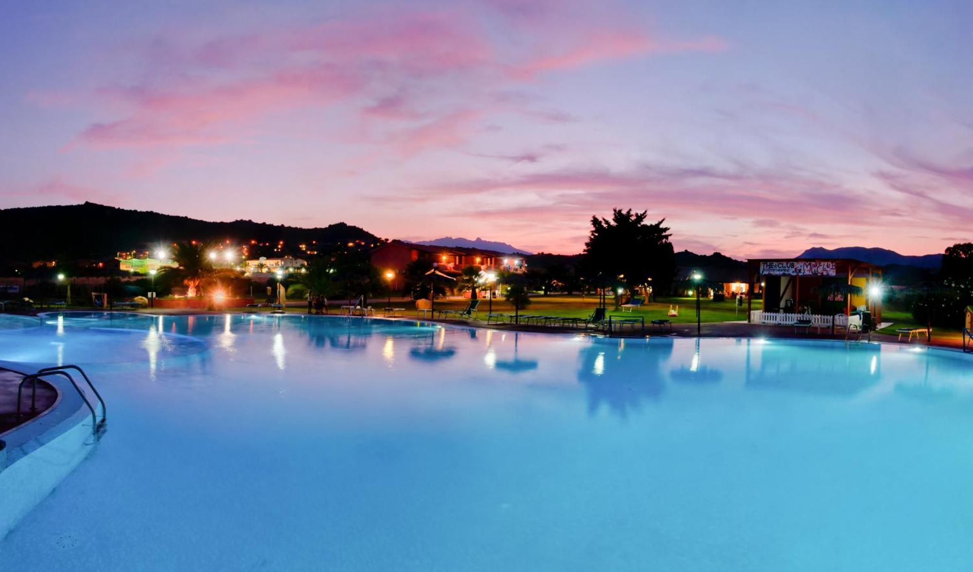 Rey Beach Club Монте-Най Екстер'єр фото