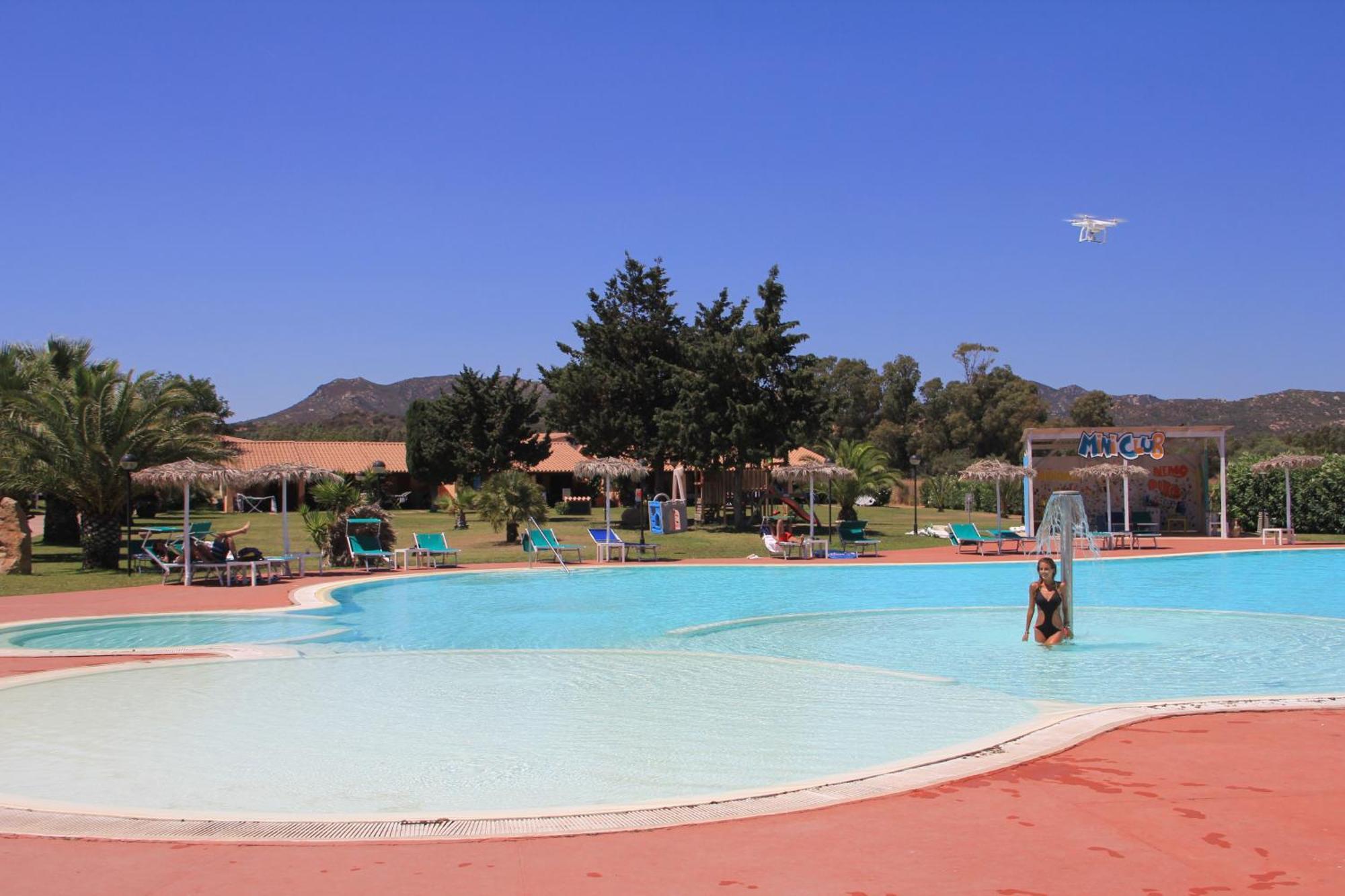 Rey Beach Club Монте-Най Екстер'єр фото