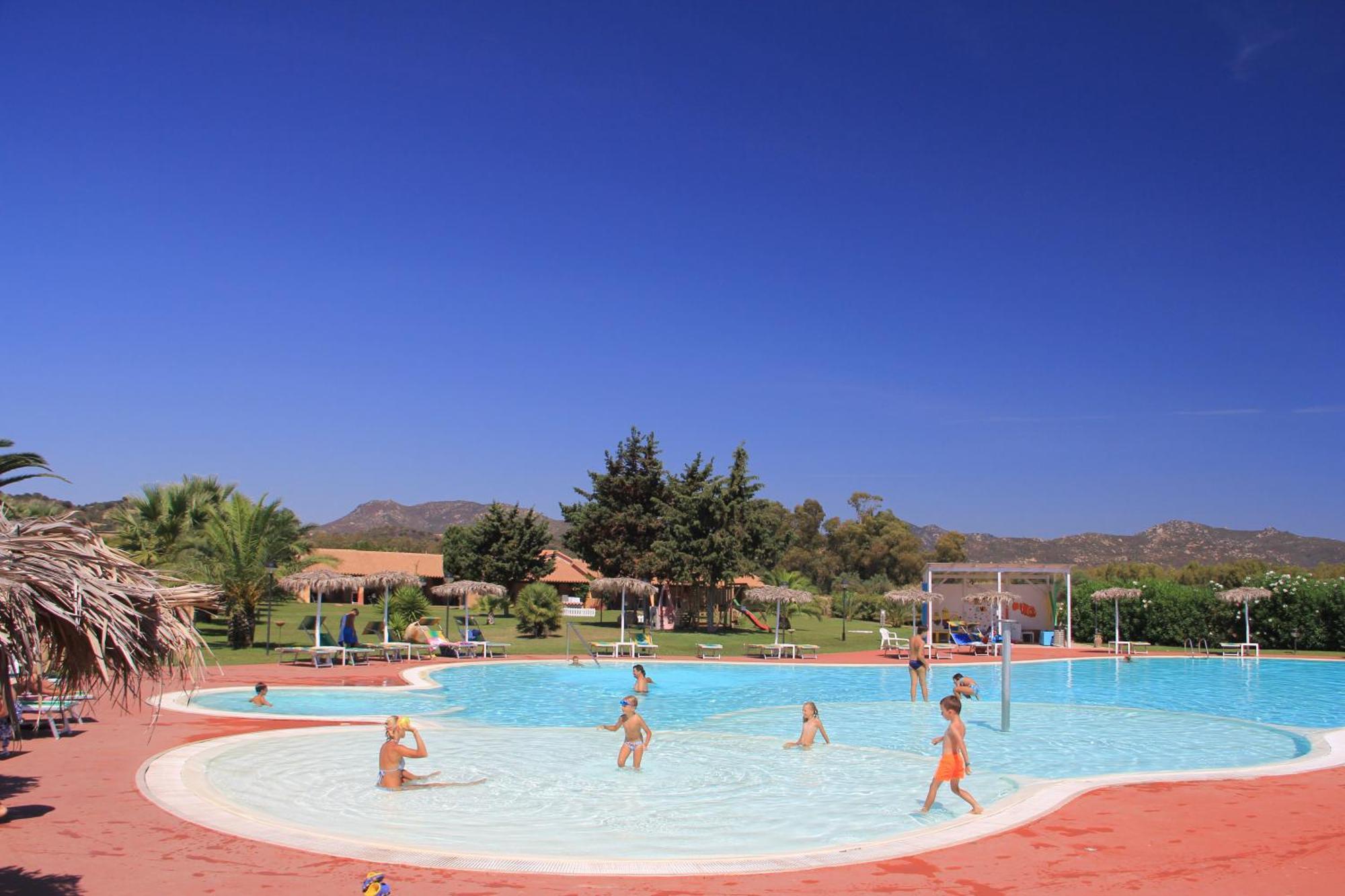 Rey Beach Club Монте-Най Екстер'єр фото